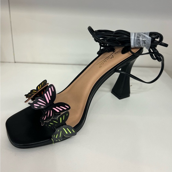 3 inches butterfly heel sandal - Picture 1 of 4